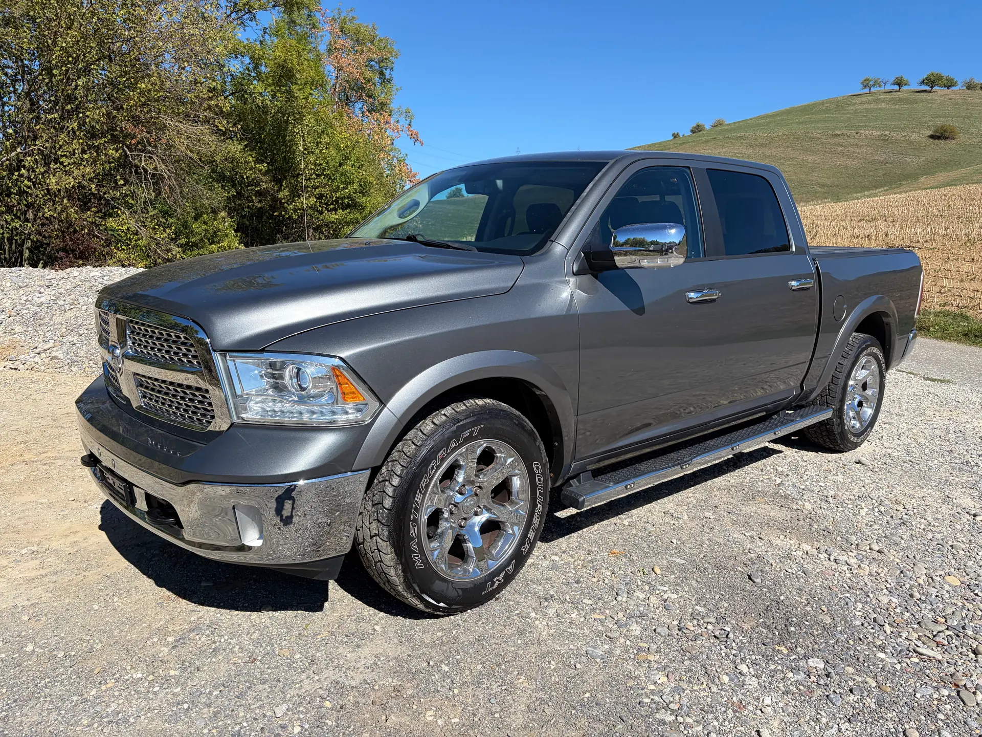 Dodge Ram 1500 Laramie — Pick-up muscle américain, transmission automatique, 72 500 km