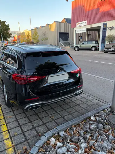 Mercedes-Benz C 200T AMG Line — Break dynamique hybride léger, entretien gratuit inclus — side view