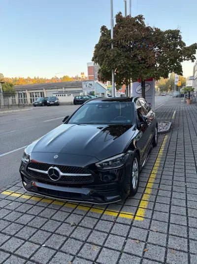 Mercedes-Benz C 200T AMG Line — Break dynamique hybride léger, entretien gratuit inclus — exterior view