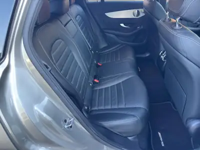 Mercedes-Benz GLC 43 AMG Coupé — Élégance sportive et performance 390 ch — Miniatur 17