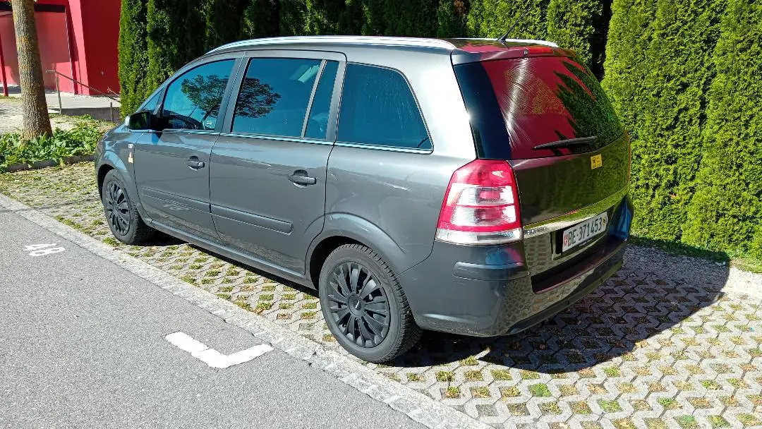 Opel Zafira 2010 occasion Biel — 2