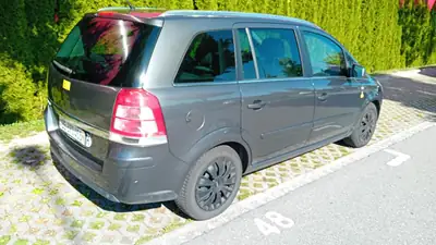 Opel Zafira 2.2 16V Direct Anniversary — Monospace 7 places fiable, contrôle technique récent — rear view