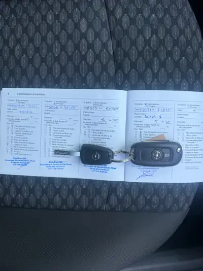 Opel Astra 1.2i Turbo Elegance — Berline fiable, entretien certifié, excellent état — Miniatura 16