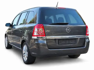 Opel Zafira 1.8 16V Enjoy — Monospace 7 places, entretien récent et contrôle technique — dashboard