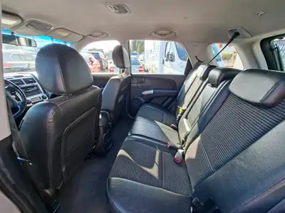 Kia Sportage V6 4WD — SUV robuste 2006, moteur 175 ch et transmission automatique — détail
