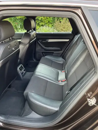 Audi A6 2.7 V6 TDI — Break élégant, moteur puissant et fiable — rear view