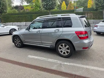 Mercedes-Benz GLK 350 V6 4Matic — SUV premium sans compromis, 105'000 km seulement — intérieur