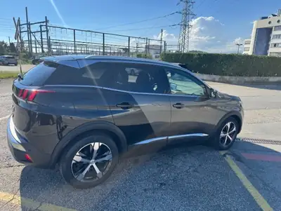 Peugeot 3008 2.0 BlueHDi 180 GT — SUV diesel performant, faible consommation — side view
