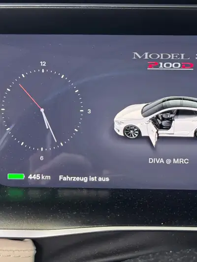Tesla Model S 100 Performance D — Berline électrique haute performance, 120'000 km — Seitenansicht