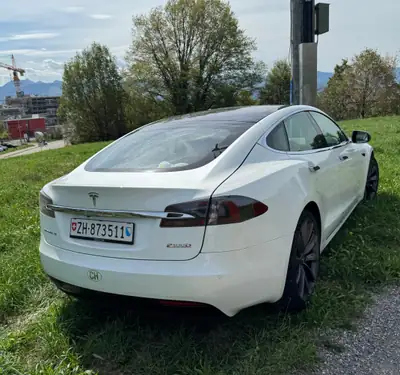 Tesla Model S 100 Performance D — Berline électrique haute performance, 120'000 km — Detail