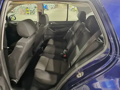 VW Golf 1.6 Basis Break — Pratique et fiable, 177 000 km — detail