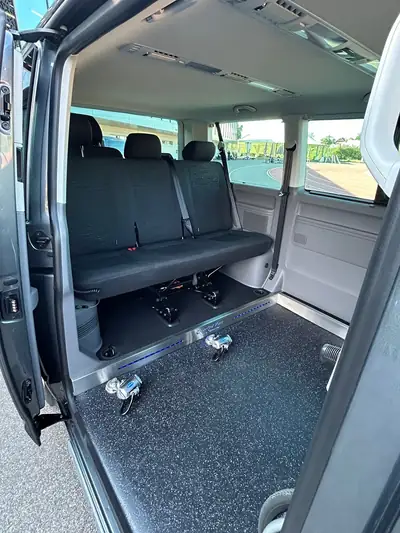 VW T6.1 2.0 TDI 150 Comfortline DSG — 7 places, très faible kilométrage, diesel efficient — Miniature 9