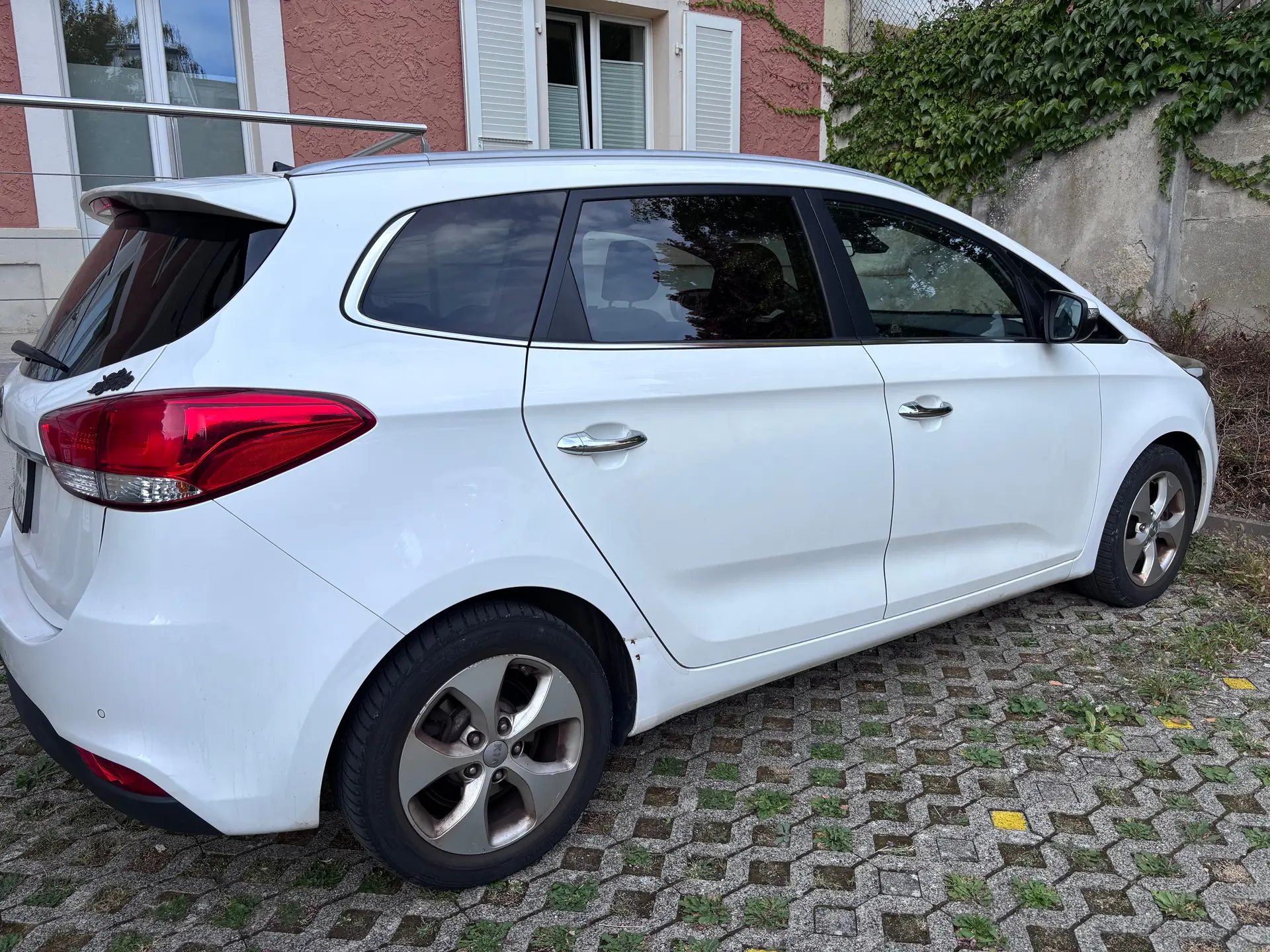 Kia Carens 1.6 GDi Trend — Monospace 7 places fiable, sans sinistre