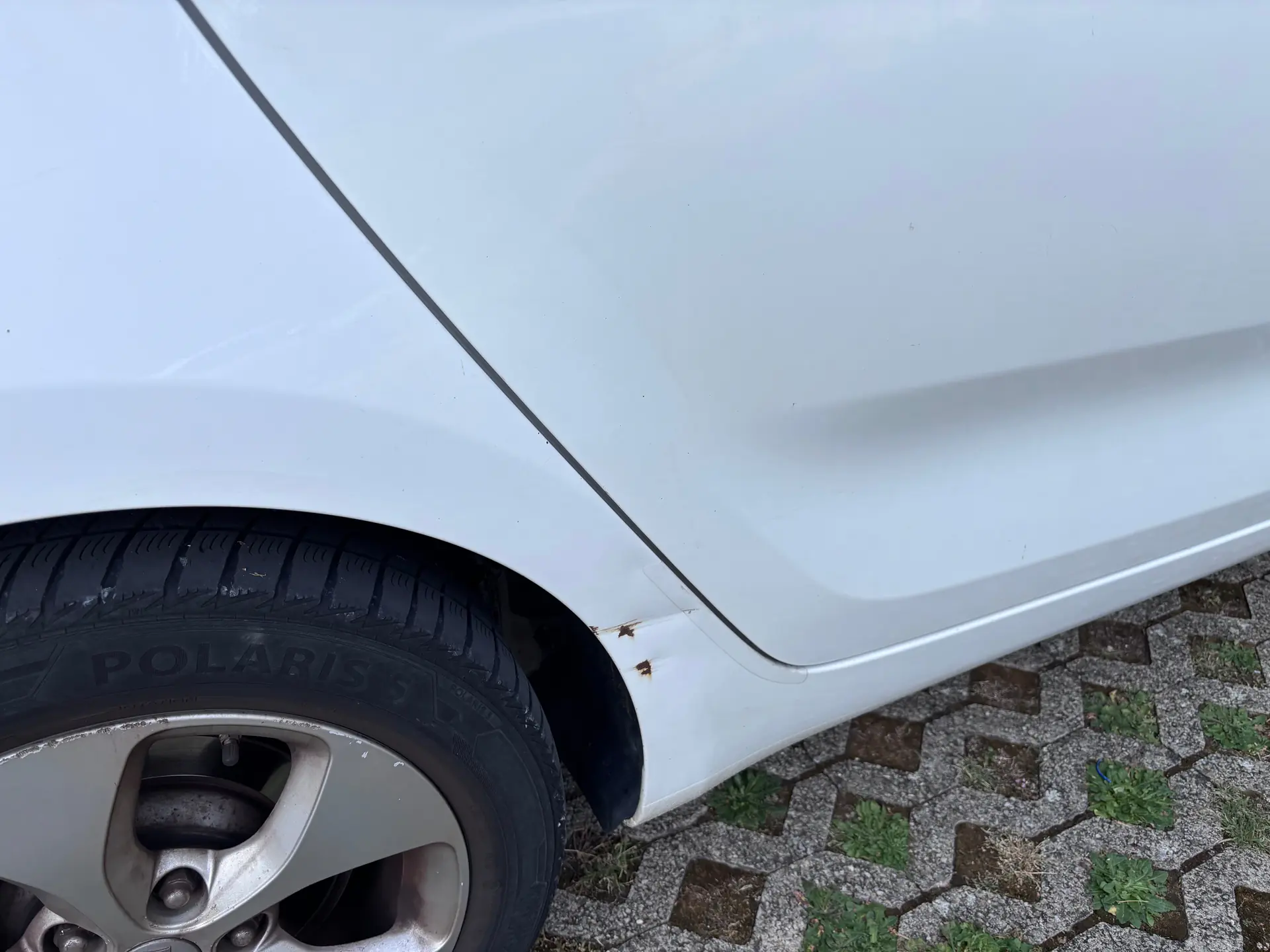 Kia Carens 2015 occasion Yverdon — 4