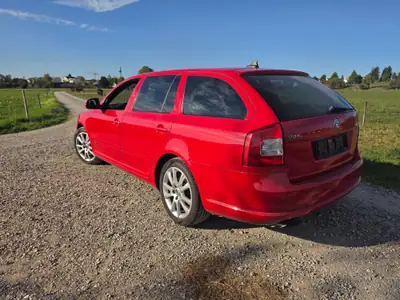 Skoda Octavia 2.0 TFSI 200 RS DSG — Break sportif, moteur performant, sans sinistre — interior
