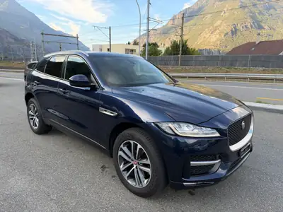 Jaguar F-Pace 3.0 TD R-Sport AWD — SUV premium diesel, 300 ch et traction intégrale — Armaturenbrett