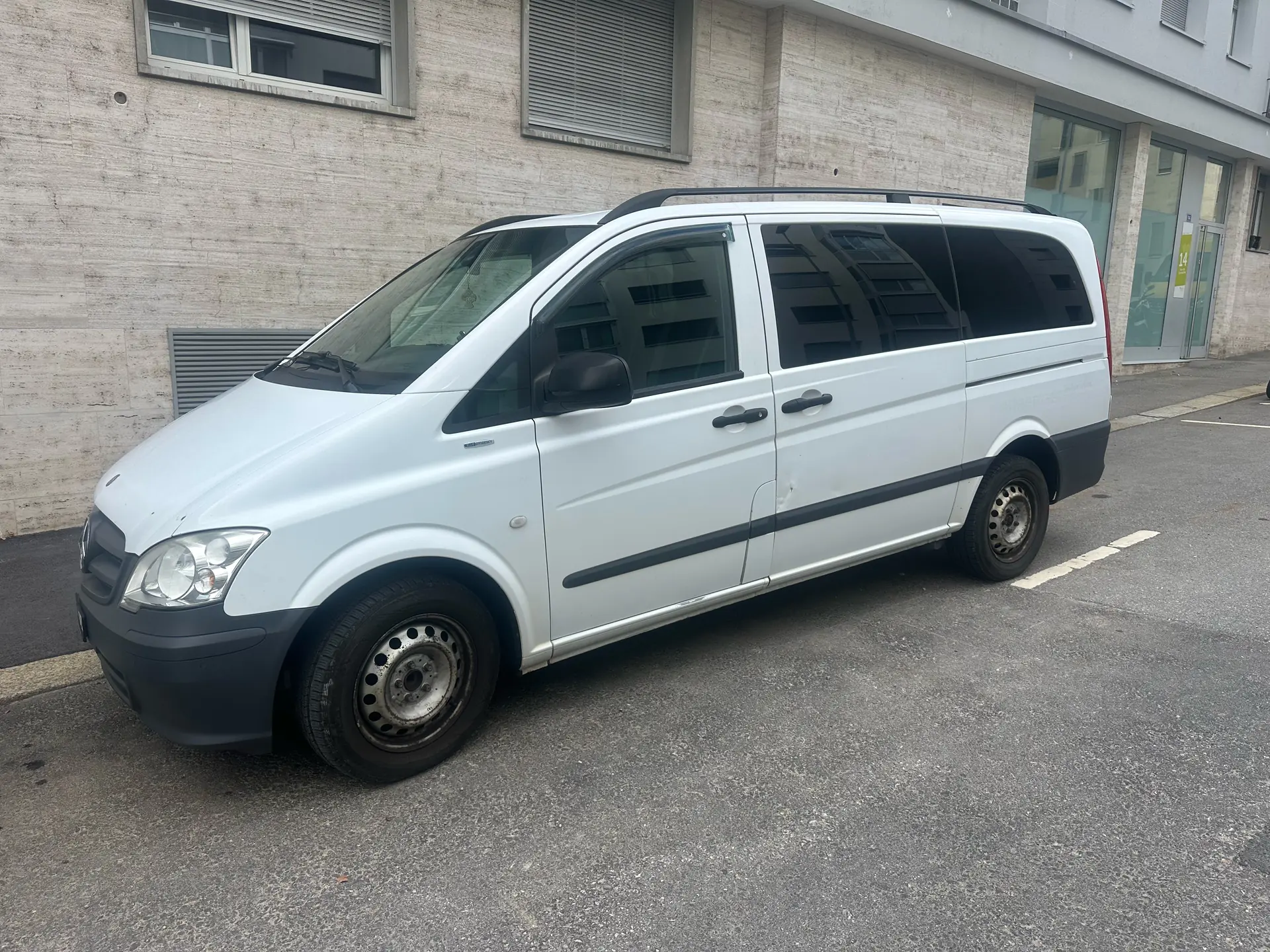 Mercedes-Benz Vito 2.2 CDI — Utilitaire fiable, moteur robuste et spacieux