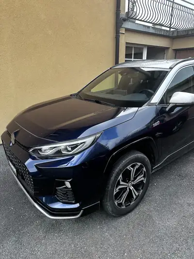 Suzuki Across 2.5 Plug-in Hybrid 4x4 — SUV rechargeable, 83 500 km, intérieur premium — Seitenansicht