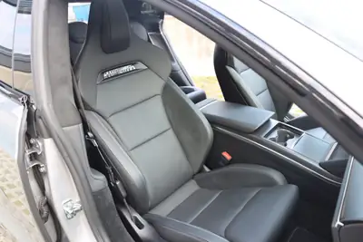 Tesla Model S Plaid 2024 — Berline électrique haute performance, faible kilométrage — Miniatura 11