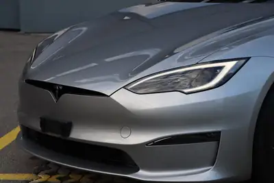 Tesla Model S Plaid 2024 — Berline électrique haute performance, faible kilométrage — Miniatura 14