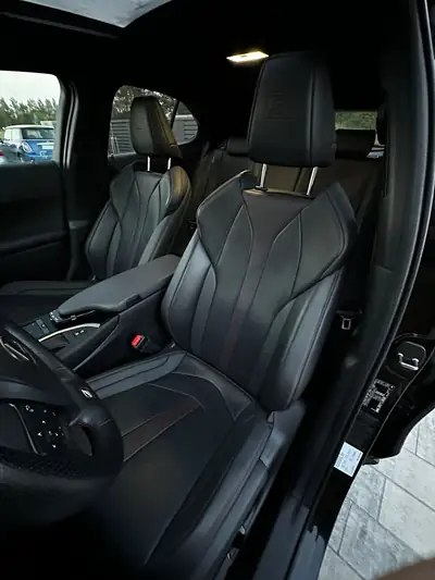 Lexus UX 250h F-Sport — Compact hybride premium, 110'000 km, sans accident — détail