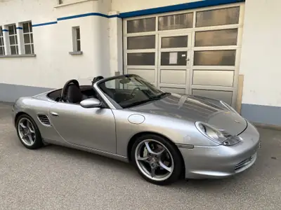 Porsche 718 Boxster 3.2 S 50 Jahre — Cabriolet légendaire, état collection d'origine — rear view