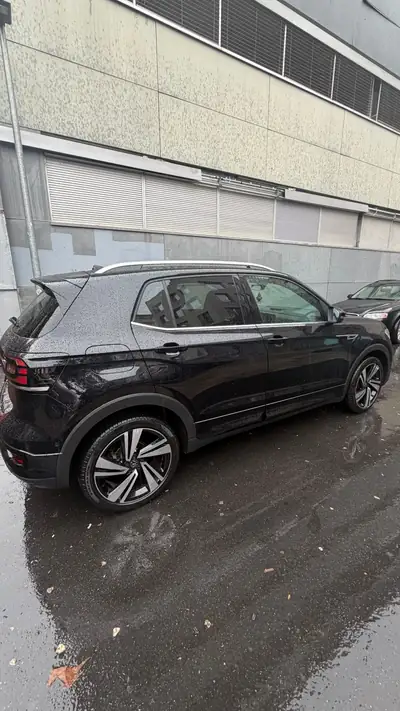 VW T-Cross 1.0 TSI 110 Style DSG — SUV urbain compact, consommation maîtrisée — vue extérieure