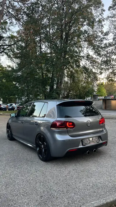 VW Golf 2.0 TSI R Team DSG 4Motion — Sportive polyvalente, 270 ch et traction intégrale — arrière