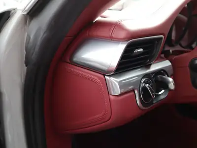 Porsche 911 Carrera 4S Cabriolet — 450 ch turbo, toit rouge, cuir intégral — Thumbnail 12
