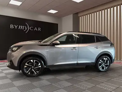 Peugeot 2008 1.2 PureTech Allure Pack — SUV citadin dynamique, boîte auto EAT8 — Innenraum