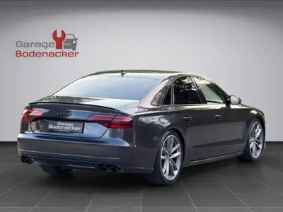 Audi S8 4.0 TFSI V8 plus — 605 ch, Carbone et technologie premium — tableau de bord