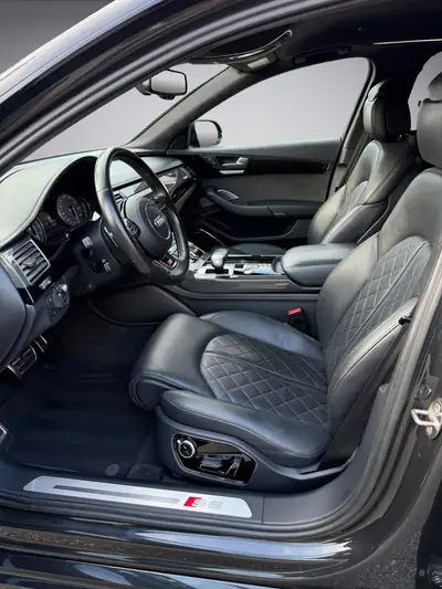 Audi S8 4.0 TFSI V8 plus — 605 ch, Carbone et technologie premium — Miniature 10