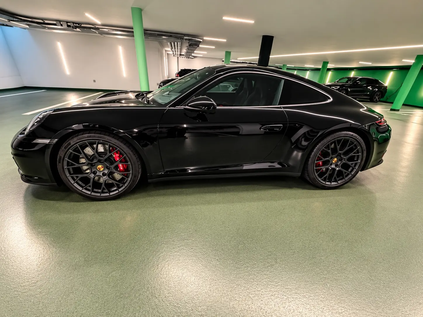 Porsche 911 Carrera GTS PDK — Coupé sportif 2025, 541 ch, quasi neuf