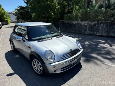 MINI Cooper 1.6i — Coupé compact emblématique, 115 ch dynamiques et consommation maîtrisée — vue extérieure
