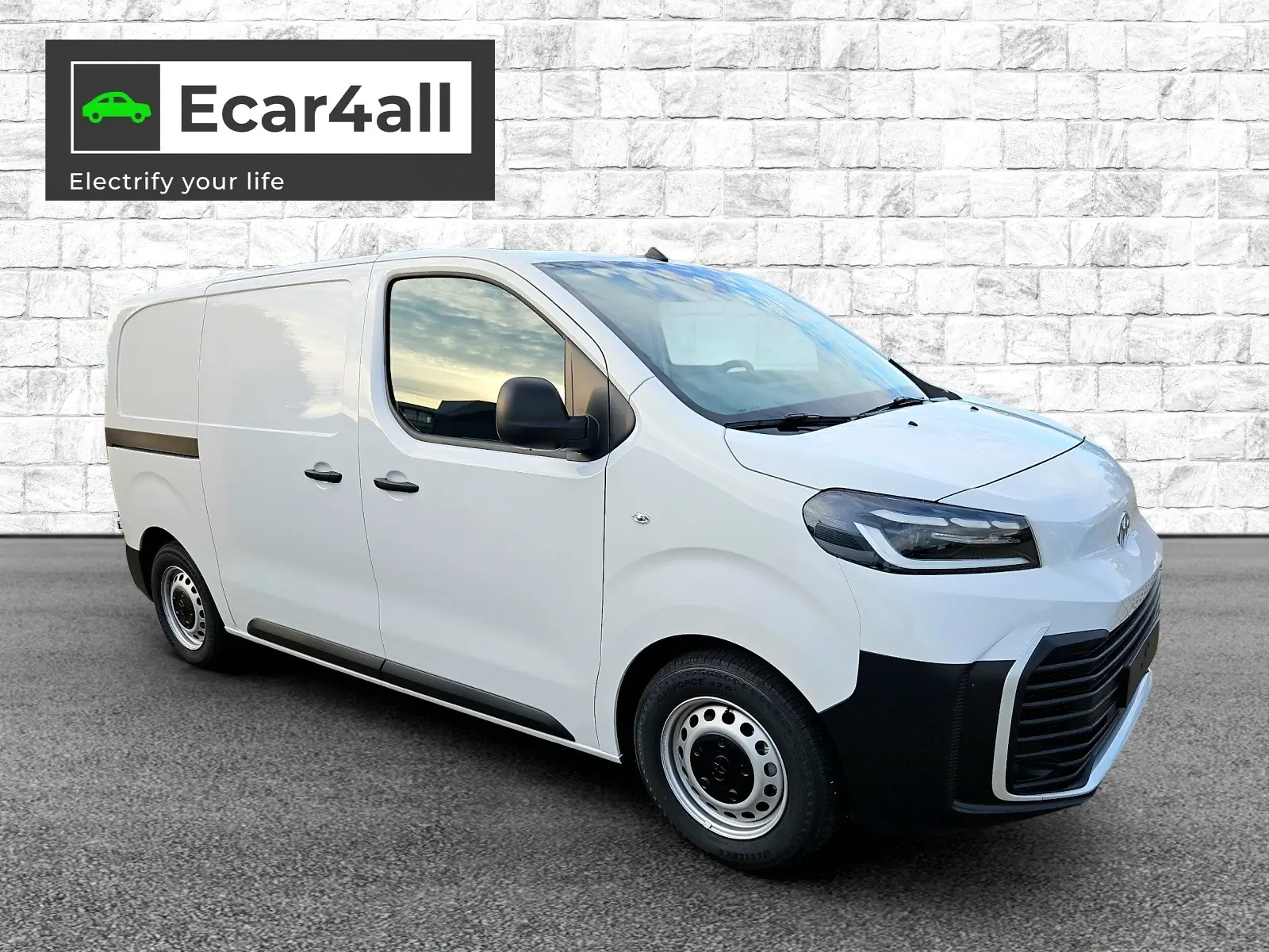 Toyota Proace EV 75kWh Medium — Fourgon électrique 350 km d'autonomie, parfait pour les professionnels