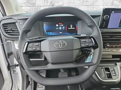 Toyota Proace EV 75kWh Medium — Fourgon électrique 350 km d'autonomie, parfait pour les professionnels — Detail