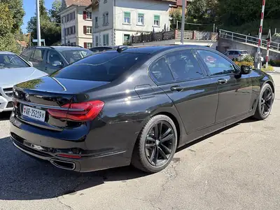 BMW 730Ld Business — Berline de luxe diesel, 265 ch, boîte auto, 250 000 km — rear view