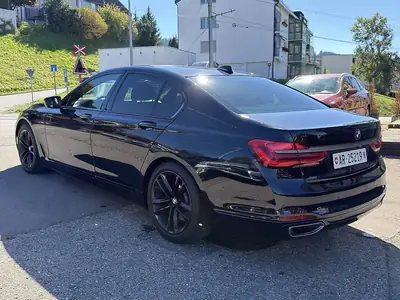 BMW 730Ld Business — Berline de luxe diesel, 265 ch, boîte auto, 250 000 km — interior