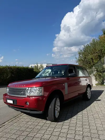 Land Rover Range Rover 3.6 TDV8 HSE — Prestige et puissance diesel, 97'200 km — fianco