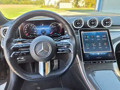 Mercedes-Benz C 220 d T AMG Line — Break diesel efficace, 79 000 km, garantie prolongée — rear view