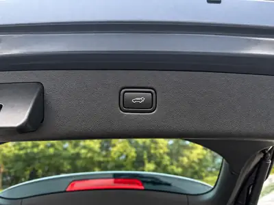 Hyundai Tucson 2.0 CRDI Vertex 4WD — SUV robuste, garantie 24 mois et équipements premium — Miniatur 10