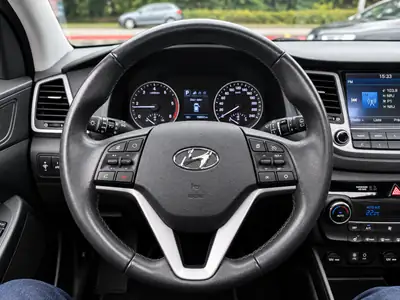 Hyundai Tucson 2.0 CRDI Vertex 4WD — SUV robuste, garantie 24 mois et équipements premium — Miniatur 14