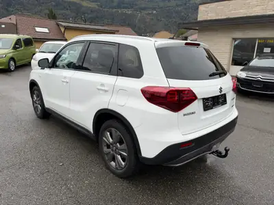 Suzuki Vitara 1.4 Boosterjet — SUV compact automatique, 19 300 km seulement — Miniature 9