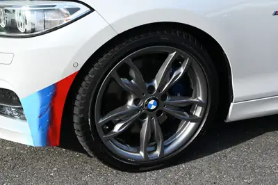 BMW M235i xDrive Cabriolet — Sportivité décapotable, 326 ch et Audi sans compromis — Detail