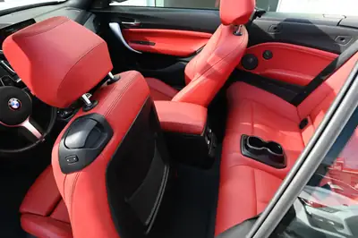BMW M235i xDrive Cabriolet — Sportivité décapotable, 326 ch et Audi sans compromis — Miniatur 23