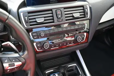 BMW M235i xDrive Cabriolet — Sportivité décapotable, 326 ch et Audi sans compromis — Miniatur 25