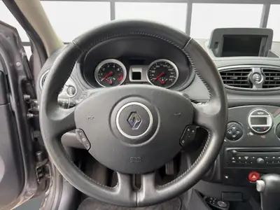 Renault Clio Grandtour 1.6 16V — Break automatique entretenu, 100 000 km — Miniature 13