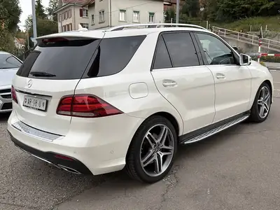 Mercedes-Benz GLE 500 4Matic — SUV premium 455 ch, transmission 9G-Tronic — rear view