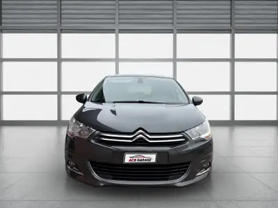 Citroën C4 Berline 1.6 THP Séduction — Élégance urbaine et transmission automatique — côté