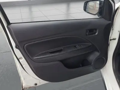 Mitsubishi Space Star 1.0 Inform — Citadine pratique, sans accident, économe en carburant — Miniatur 12